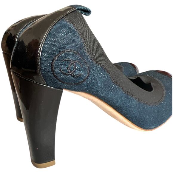 Chanel Vintage Blue Interlocking CC Logo Demin Pumps, IT 38/US8 - Picture 9 of 15